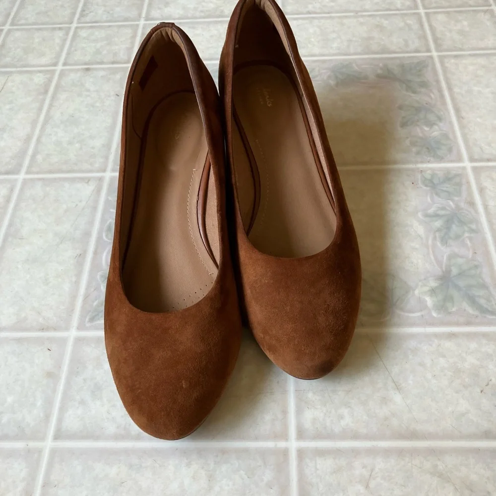 Clarks artisan Tan suede Wedges‎ 2